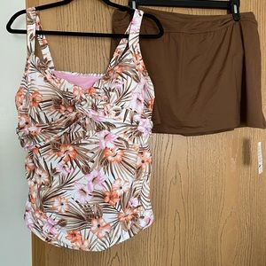 Plus size Lands End Tankini with swim skirt. Sz 20